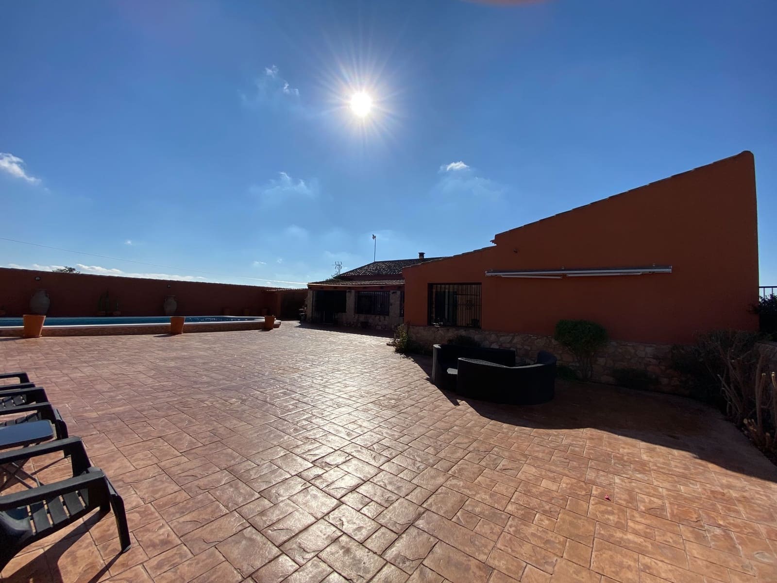 6 soveværelse Finca/Landehus til salg i Los Canovas med swimmingpool garage - € 495.000 (Ref: 7555483)