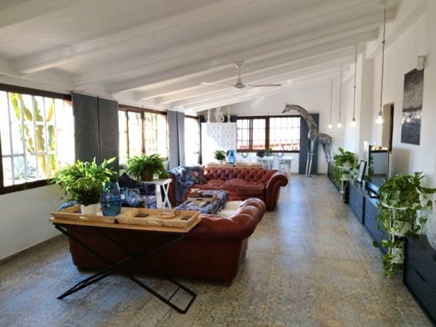 6 soveværelse Finca/Landehus til salg i Los Canovas med swimmingpool garage - € 495.000 (Ref: 7555483)