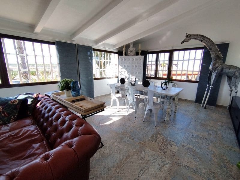 6 soveværelse Finca/Landehus til salg i Los Canovas med swimmingpool garage - € 495.000 (Ref: 7555483)