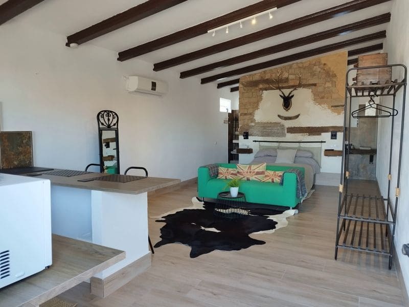 6 soveværelse Finca/Landehus til salg i Los Canovas med swimmingpool garage - € 495.000 (Ref: 7555483)