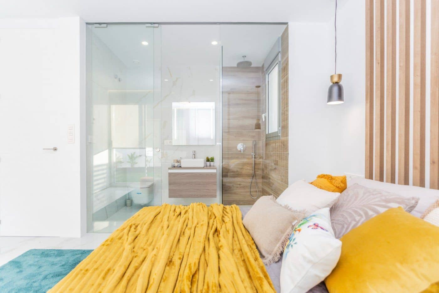 3 soverom Villa til salgs i Torrevieja med svømmebasseng garasje - € 700 000 (Ref: 8022901)