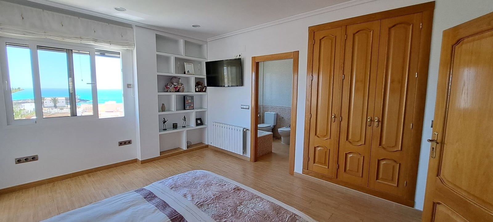 5 bedroom Villa for sale in Isla Plana with pool garage - € 1,400,000 (Ref: 8312956)