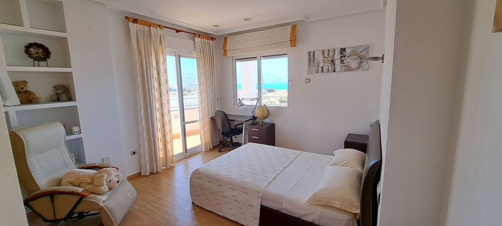 5 bedroom Villa for sale in Isla Plana with pool garage - € 1,400,000 (Ref: 8312956)