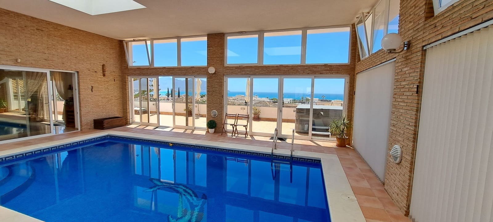 5 bedroom Villa for sale in Isla Plana with pool garage - € 1,400,000 (Ref: 8312956)