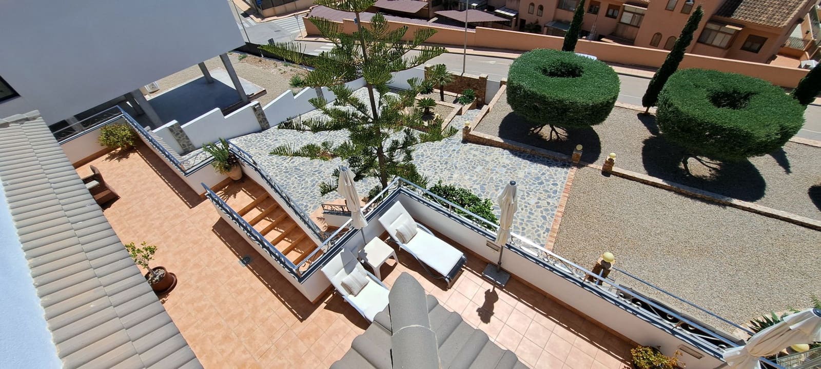 5 bedroom Villa for sale in Isla Plana with pool garage - € 1,400,000 (Ref: 8312956)