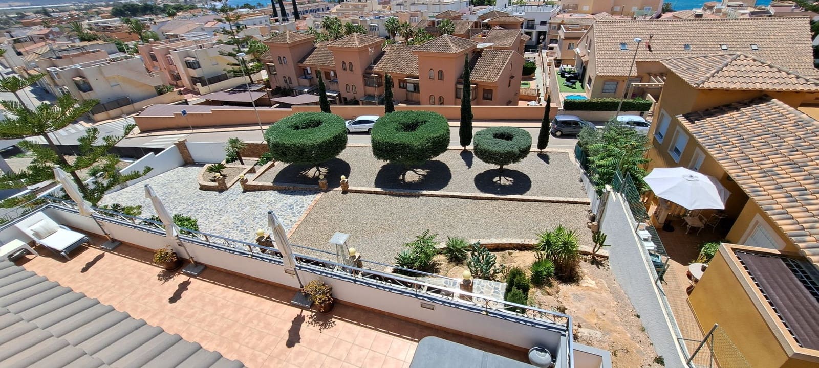 5 bedroom Villa for sale in Isla Plana with pool garage - € 1,400,000 (Ref: 8312956)