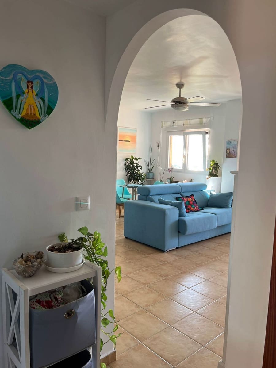 3 quarto Apartamento para venda em Isla Plana com piscina garagem - 250 000 € (Ref: 8536351)