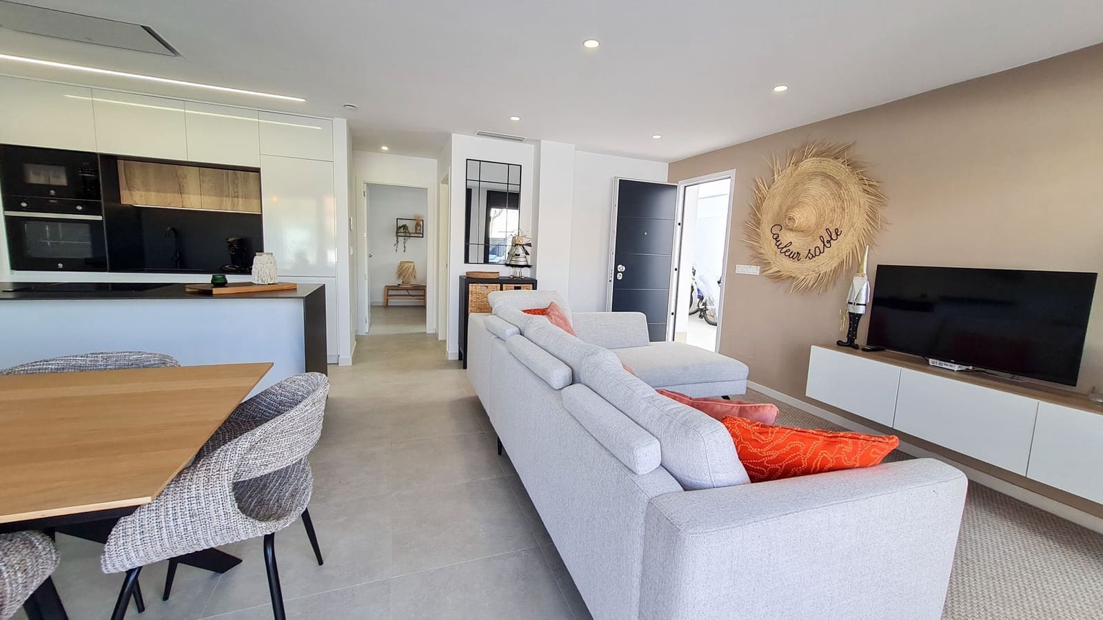 Chalet de 3 habitaciones en San Pedro del Pinatar en venta con piscina garaje - 425.000 € (Ref: 9100465)