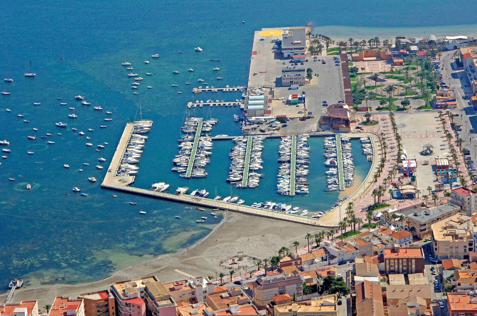 3 soverom Leilighet til salgs i Los Cuarteros med svømmebasseng garasje - € 400 000 (Ref: 9235979)