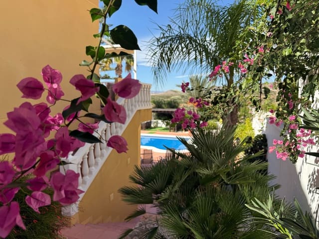 4 soverom Villa til salgs i Isla Plana, Cartagena med svømmebasseng garasje - € 650 000 (Ref: 9392138)