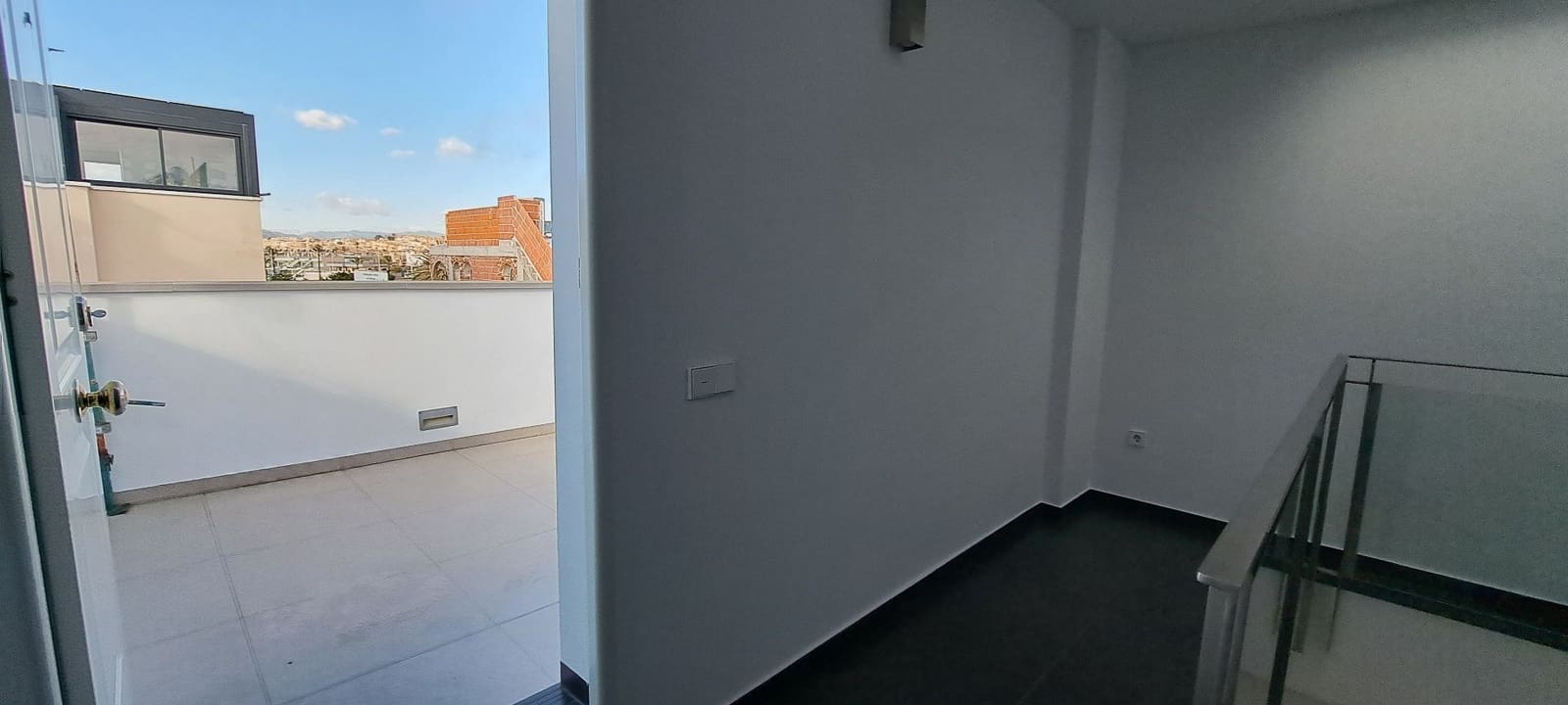 4 soverom Villa til salgs i Puerto de Mazarron med svømmebasseng garasje - € 470 000 (Ref: 9402859)