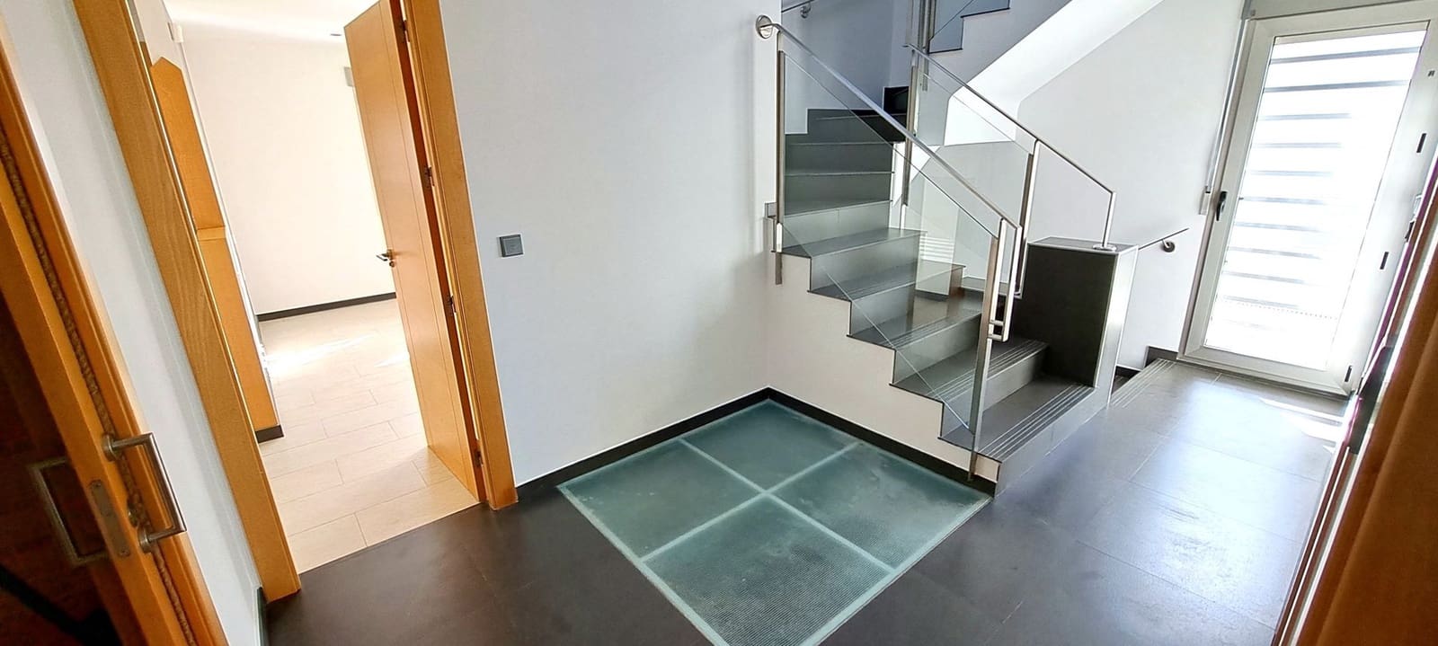 4 soverom Villa til salgs i Puerto de Mazarron med svømmebasseng garasje - € 470 000 (Ref: 9402859)