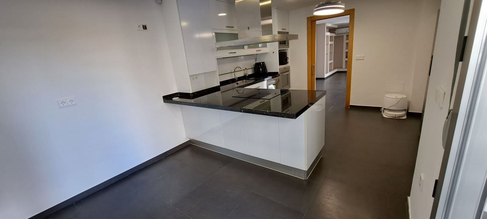 4 soverom Villa til salgs i Puerto de Mazarron med svømmebasseng garasje - € 470 000 (Ref: 9402859)