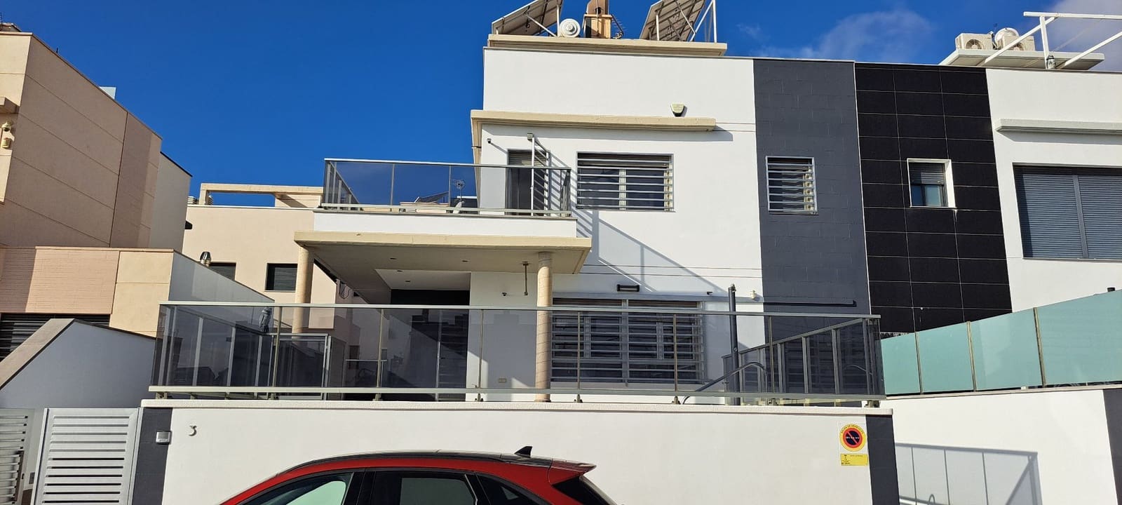 4 soverom Villa til salgs i Puerto de Mazarron med svømmebasseng garasje - € 470 000 (Ref: 9402859)