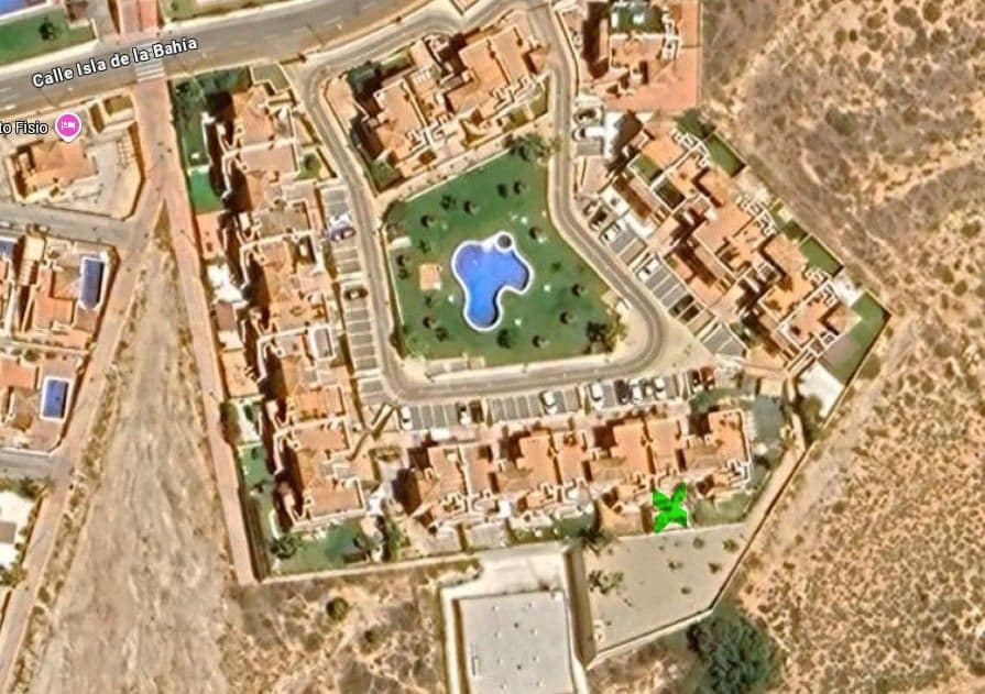 Apartamento de 3 habitaciones en Isla Plana en venta con piscina garaje - 250.000 € (Ref: 9643725)