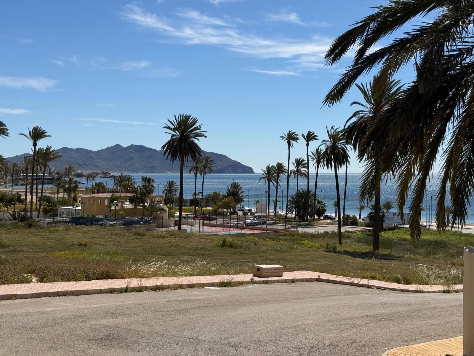 Apartamento de 2 habitaciones en Alamillo en venta con piscina garaje - 279.995 € (Ref: 9741483)