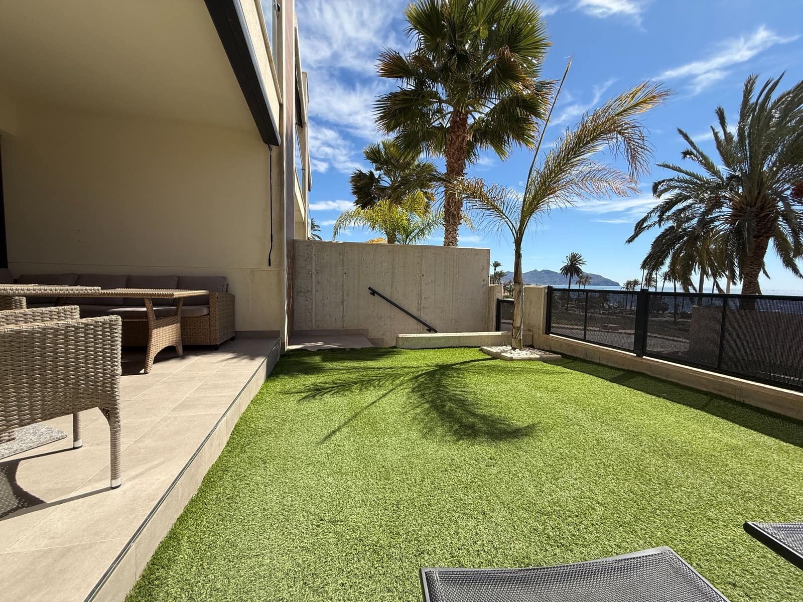 Apartamento de 2 habitaciones en Alamillo en venta con piscina garaje - 279.995 € (Ref: 9741483)