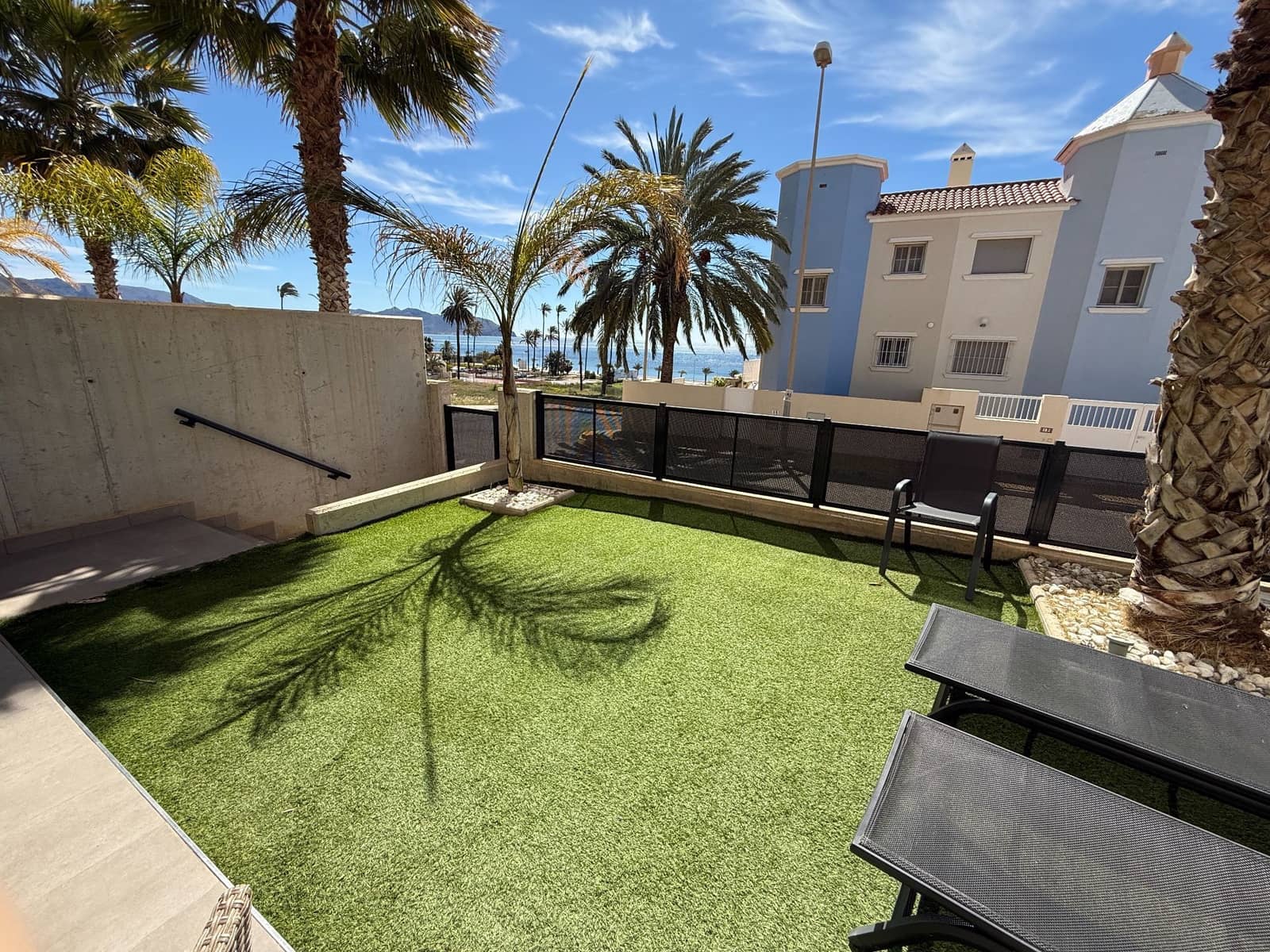 Apartamento de 2 habitaciones en Alamillo en venta con piscina garaje - 279.995 € (Ref: 9741483)