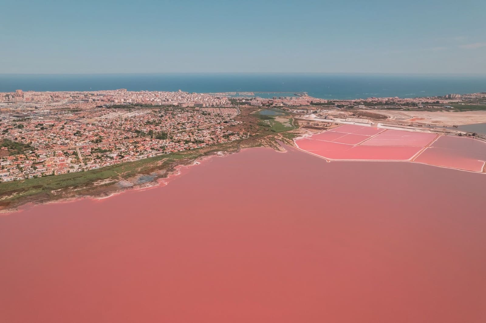 2 soveværelse Bungalow til salg i Torrevieja med swimmingpool - € 259.000 (Ref: 9782970)