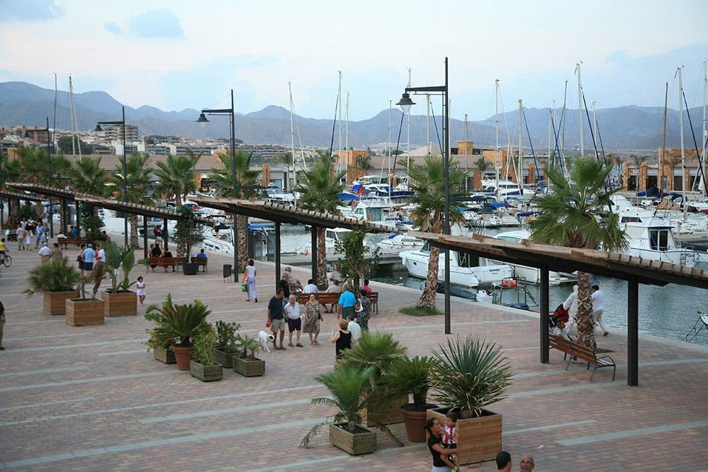 3 chambre Villa/Maison à vendre à Puerto de Mazarron avec piscine garage - 299 000 € (Ref: 9816972)