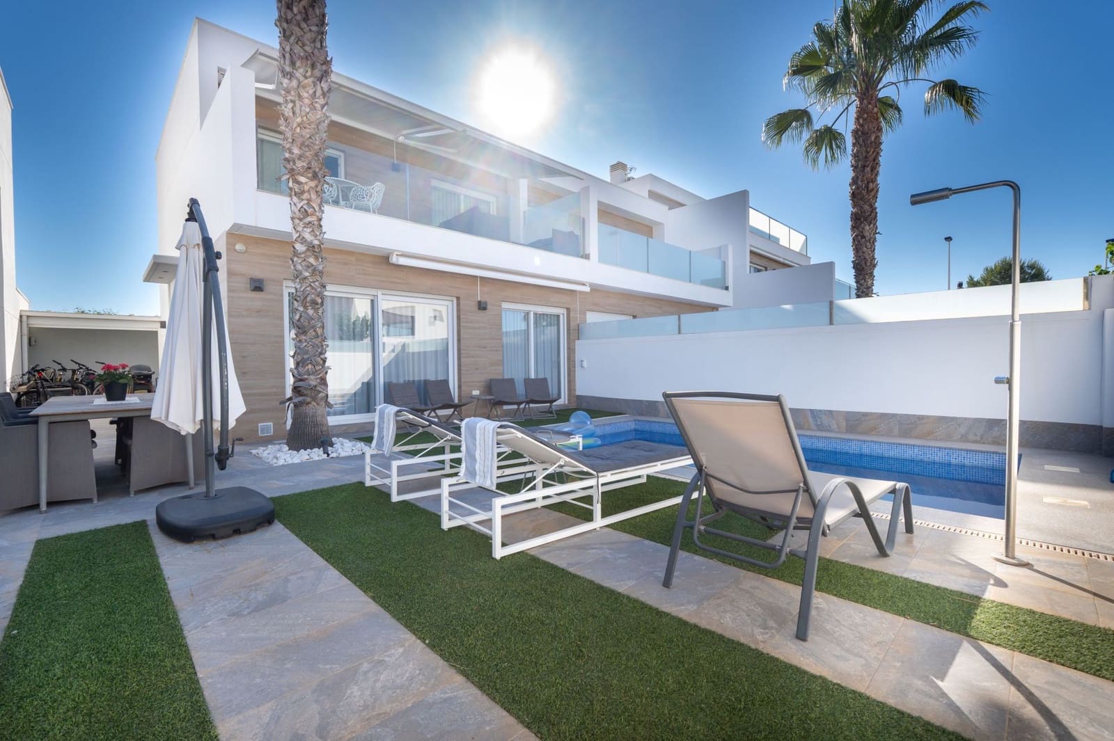3 Zimmer Villa zu verkaufen in San Pedro del Pinatar mit Garage - 399.000 € (Ref: 9893682)