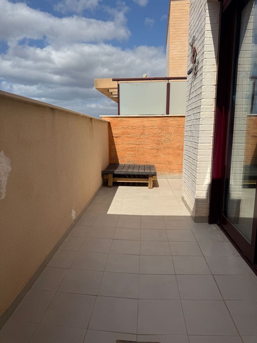 2 bedroom Apartment for sale in Isla Plana with pool garage - € 159,000 (Ref: 9900066)