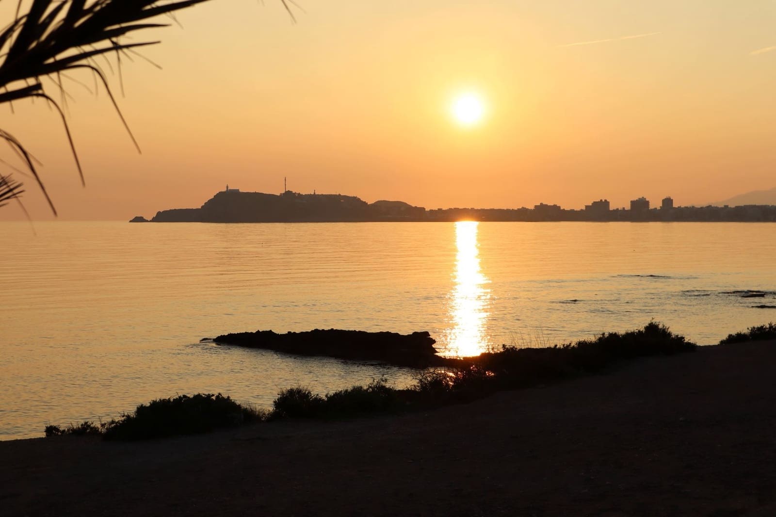 2 bedroom Apartment for sale in Isla Plana with pool garage - € 159,000 (Ref: 9900066)