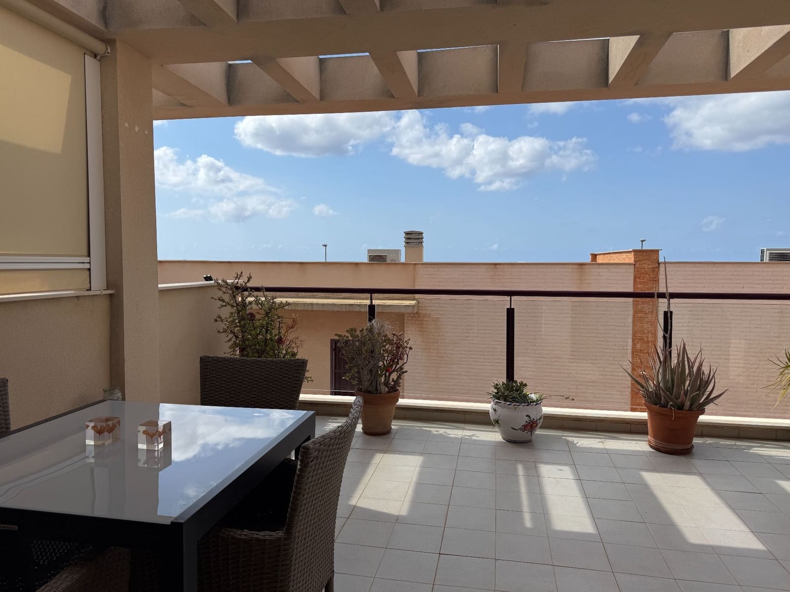 2 bedroom Apartment for sale in Isla Plana with pool garage - € 159,000 (Ref: 9900066)