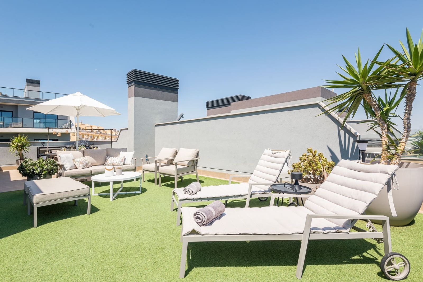 2 sypialnia Penthouse na sprzedaż w Gran Alacant z basenem garażem - 545 000 € (Ref: 9907572)