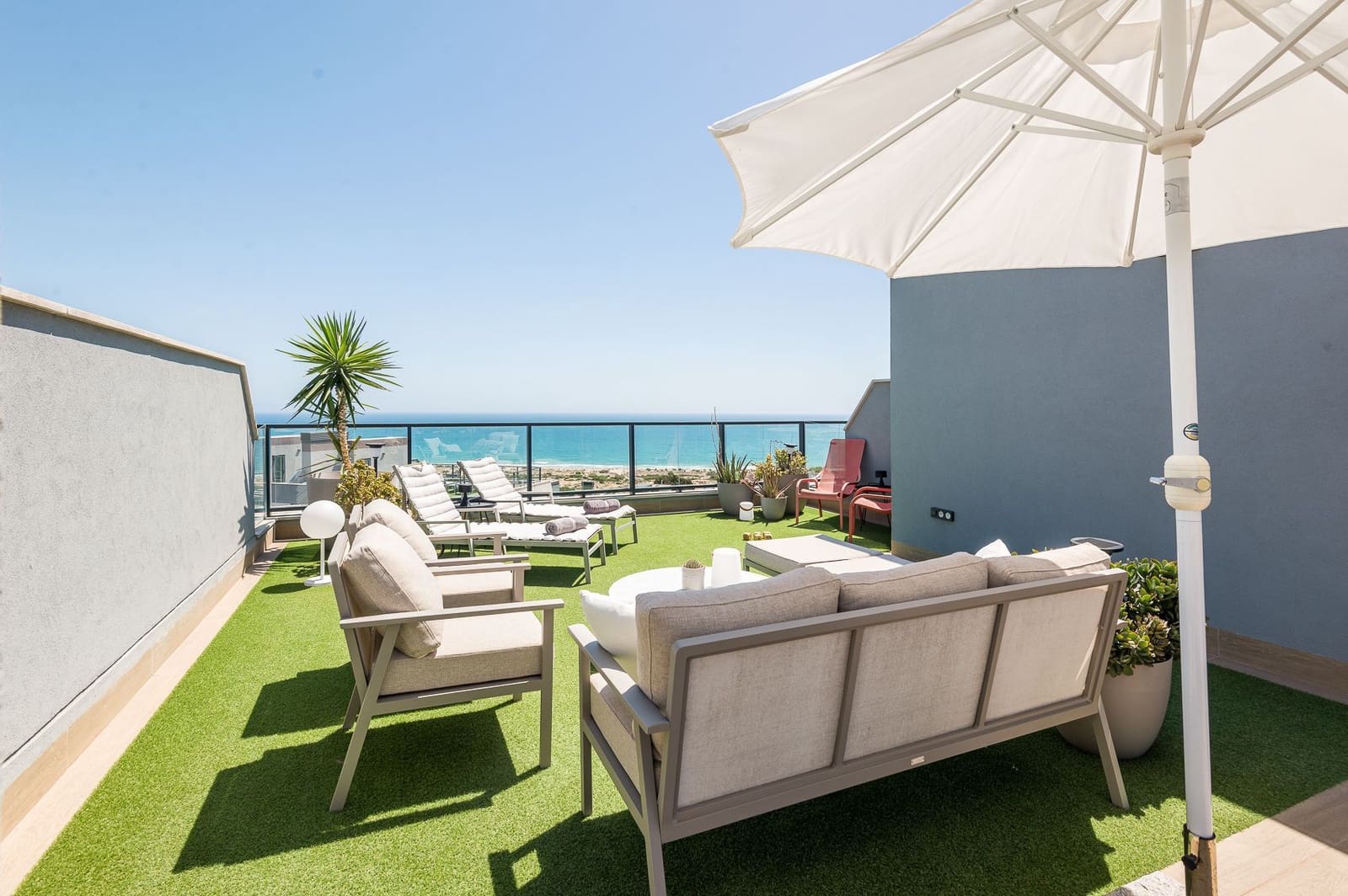 2 sypialnia Penthouse na sprzedaż w Gran Alacant z basenem garażem - 545 000 € (Ref: 9907572)