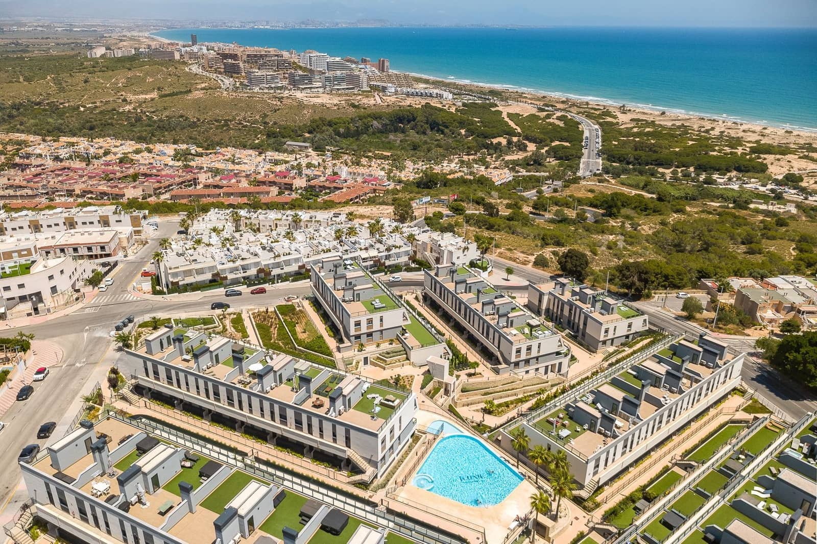 2 sypialnia Penthouse na sprzedaż w Gran Alacant z basenem garażem - 545 000 € (Ref: 9907572)