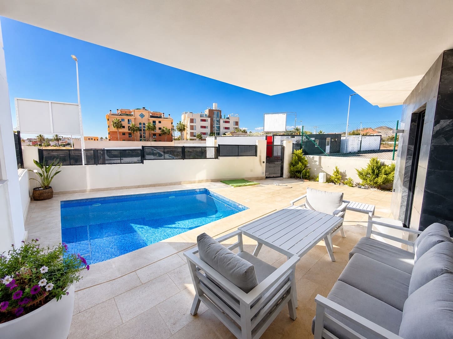 2 Zimmer Apartment zu verkaufen in Puerto de Mazarron mit Pool Garage - 315.000 € (Ref: 9907573)