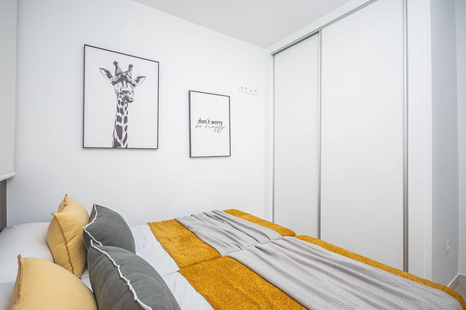 3 soveværelse Semi-Rækkehus til salg i Torrevieja med swimmingpool garage - € 499.000 (Ref: 9921647)