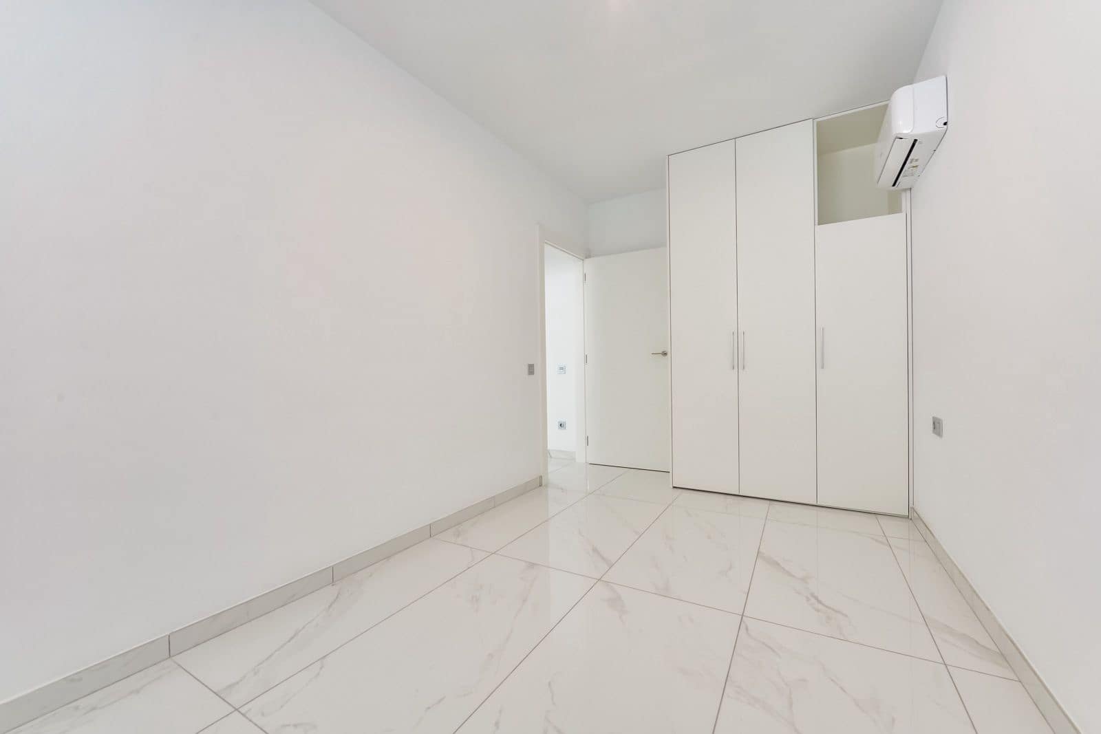 7 bedroom Villa for sale in Finestrat with pool garage - € 1,600,000 (Ref: 9923179)