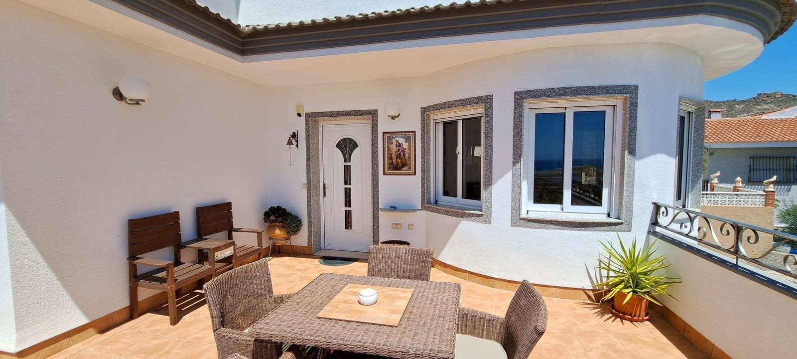 5 bedroom Villa for sale in Isla Plana with pool garage - € 1,400,000 (Ref: 9969293)