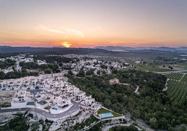 Bungalow de 2 habitaciones en San Miguel de Salinas en venta con piscina garaje - 415.000 € (Ref: 9984310)