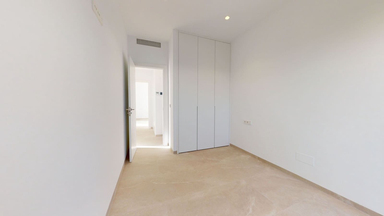 3 quarto Moradia para venda em Los Alcazares com piscina garagem - 1 000 000 € (Ref: 9990185)