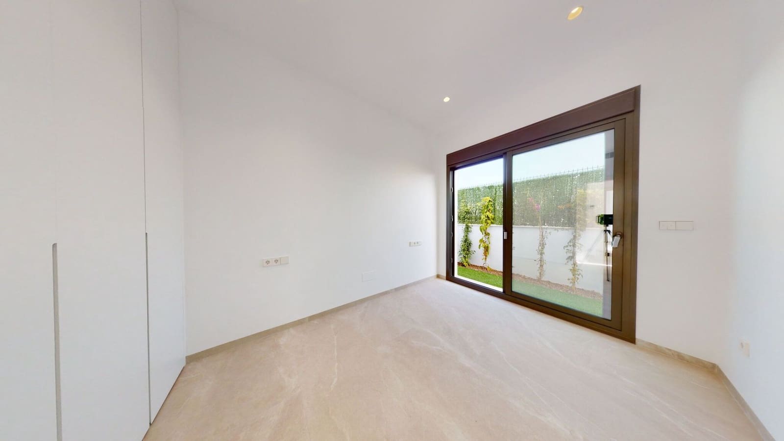 3 quarto Moradia para venda em Los Alcazares com piscina garagem - 1 000 000 € (Ref: 9990185)