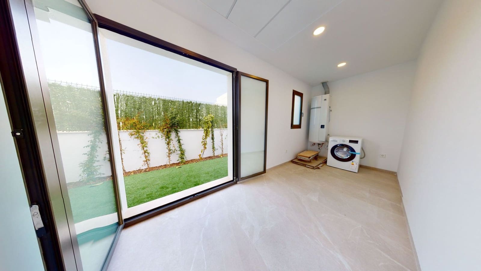 3 quarto Moradia para venda em Los Alcazares com piscina garagem - 1 000 000 € (Ref: 9990185)