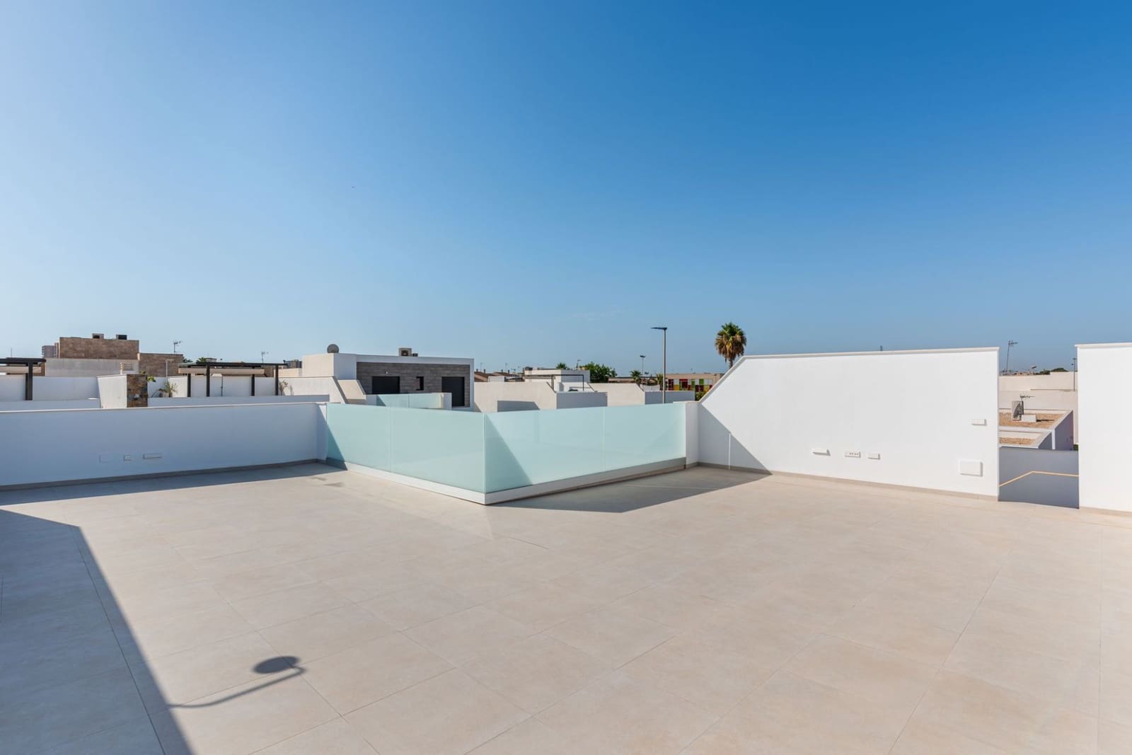 3 quarto Moradia para venda em Los Alcazares com piscina garagem - 1 000 000 € (Ref: 9990185)