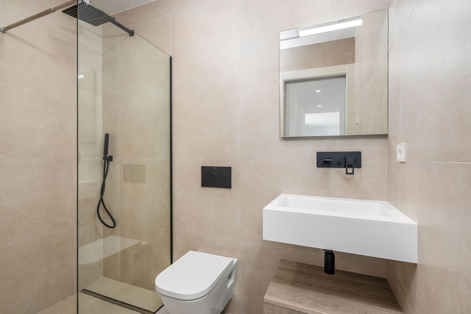 3 quarto Moradia para venda em Los Alcazares com piscina garagem - 1 000 000 € (Ref: 9990185)