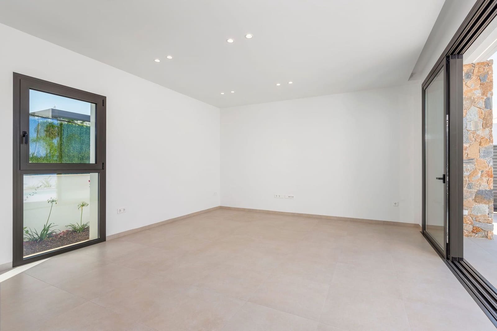 3 quarto Moradia para venda em Los Alcazares com piscina garagem - 1 000 000 € (Ref: 9990185)