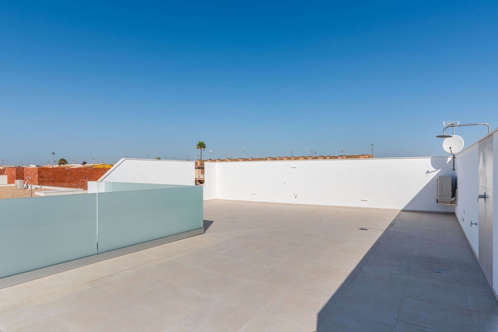 3 quarto Moradia para venda em Los Alcazares com piscina garagem - 1 000 000 € (Ref: 9990185)