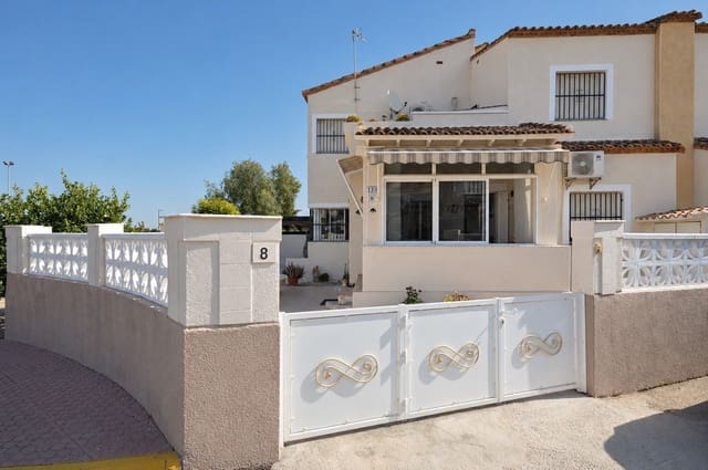2 soveværelse Semi-Rækkehus til salg i Algorfa med swimmingpool garage - € 215.000 (Ref: 9993786)