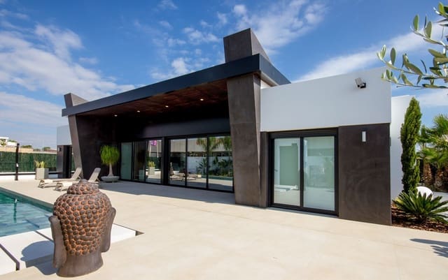 3 soveværelse Villa til salg i Ciudad Quesada, Rojales med swimmingpool garage - € 1.099.000 (Ref: 9993787)