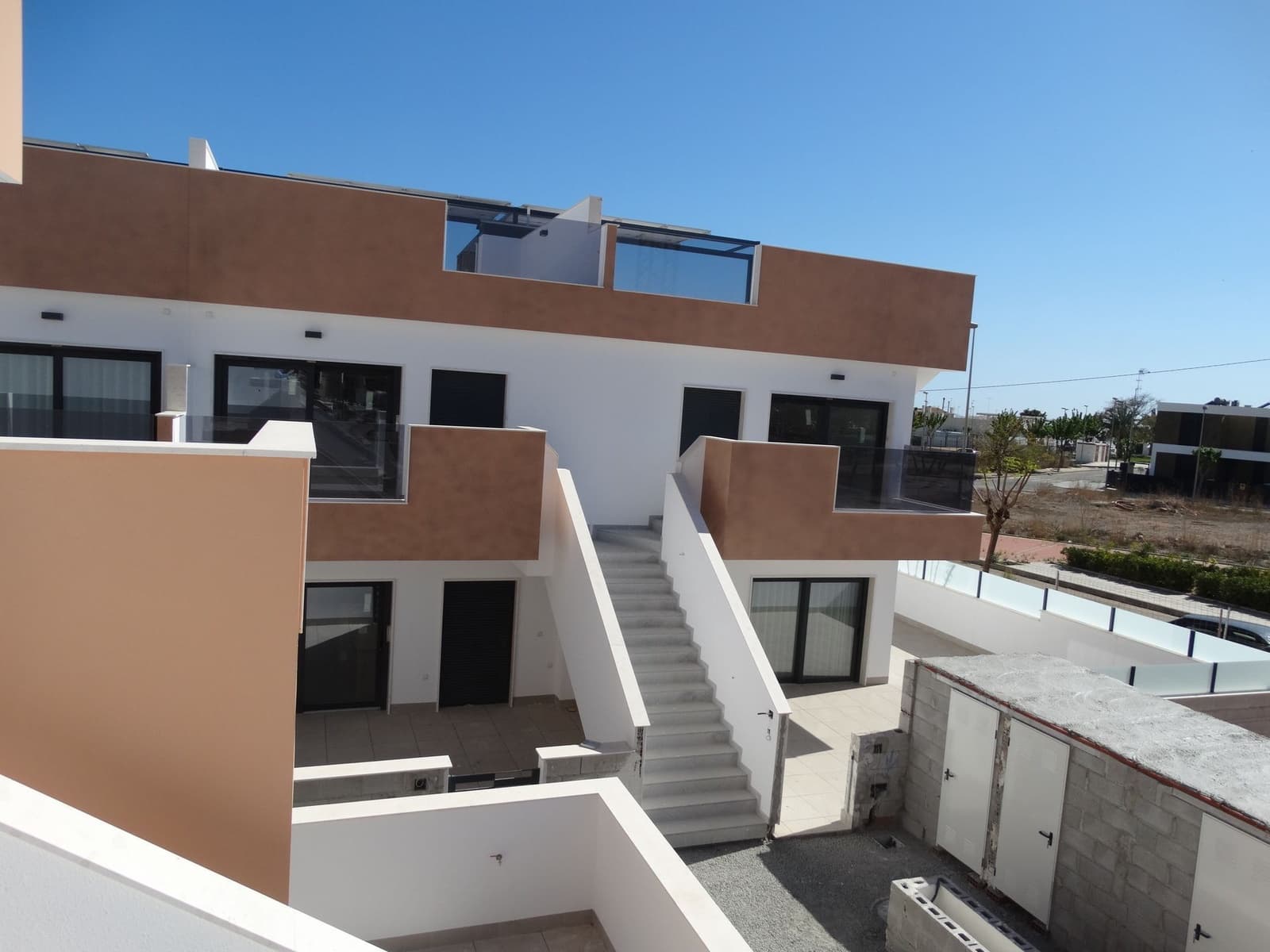 3 sypialnia Bungalow na sprzedaż w Pilar de la Horadada z basenem garażem - 295 000 € (Ref: 9993788)