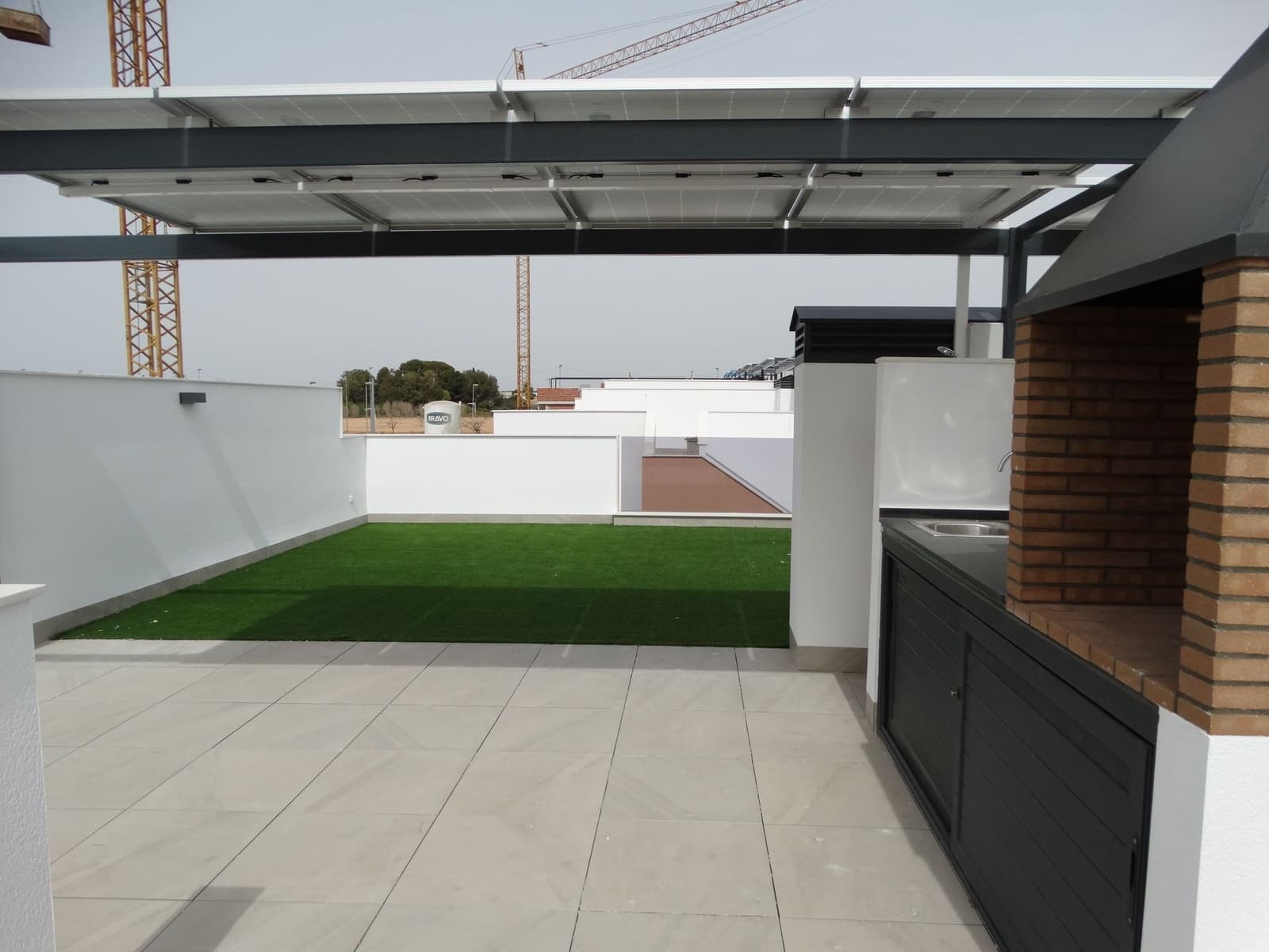 3 sypialnia Bungalow na sprzedaż w Pilar de la Horadada z basenem garażem - 305 000 € (Ref: 9993789)