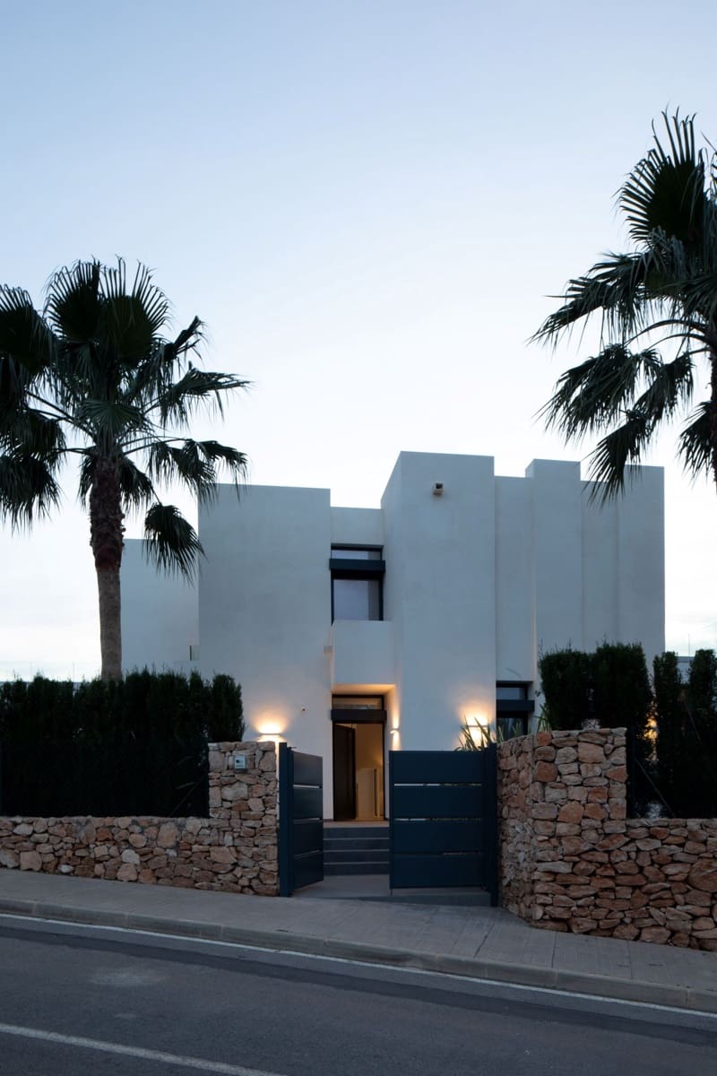 2 slaapkamer Villa te koop in La Manga Club met zwembad garage - € 700.000 (Ref: 9993794)
