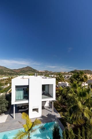 2 soverom Villa til salgs i La Manga Club, Cartagena med svømmebasseng garasje - € 700 000 (Ref: 9993794)