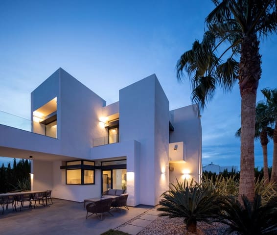 2 soverom Villa til salgs i La Manga Club, Cartagena med svømmebasseng garasje - € 700 000 (Ref: 9993794)